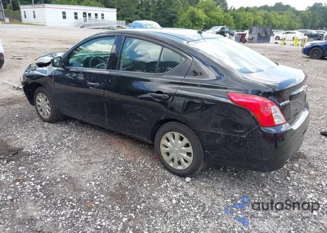 2018 Nissan Versa 1.6 S из США, поврежденный, VIN 3N1CN7AP7JL817041